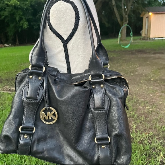 MICHAEL KORS BLACK LEATHER SATCHEL HANDBAG PURSE - Picture 12 of 14